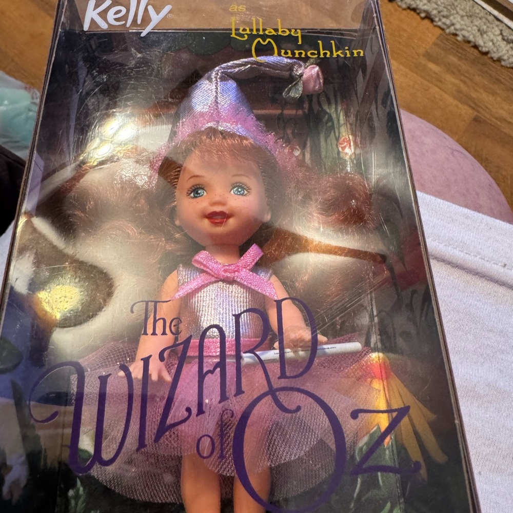 Wizard of Oz Barbie Collection - Picture 10 of 10